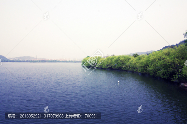 湘湖水面