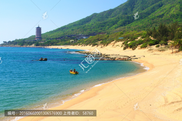 海灣遠(yuǎn)眺南山寺多寶佛塔