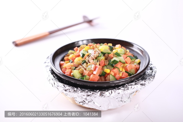 什錦三鮮煲