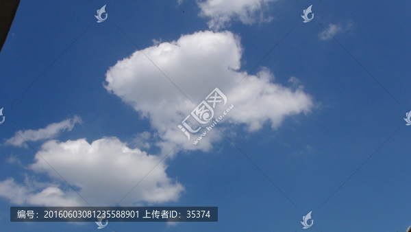 藍(lán)天白云