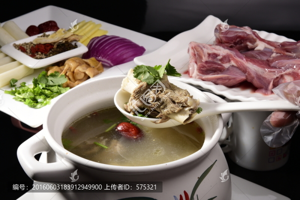 羊肉煲