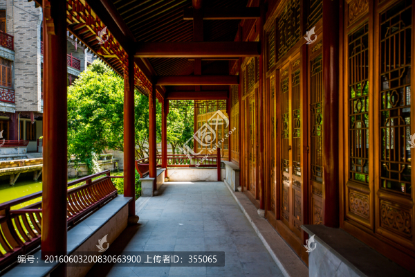 龍?zhí)端l(xiāng)
