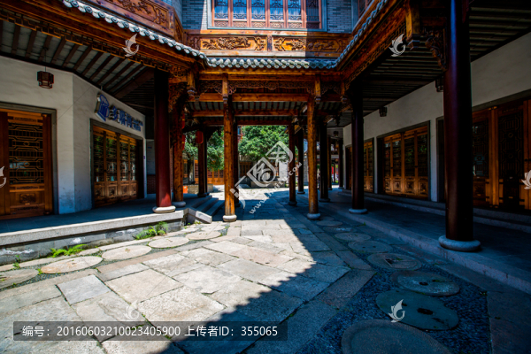 龍?zhí)端l(xiāng)
