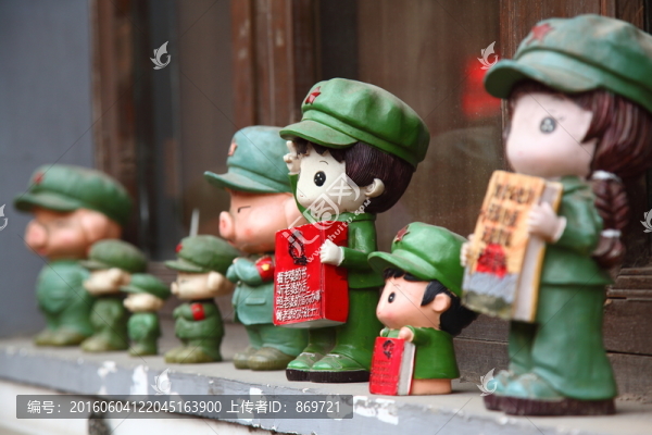 軍裝小人偶