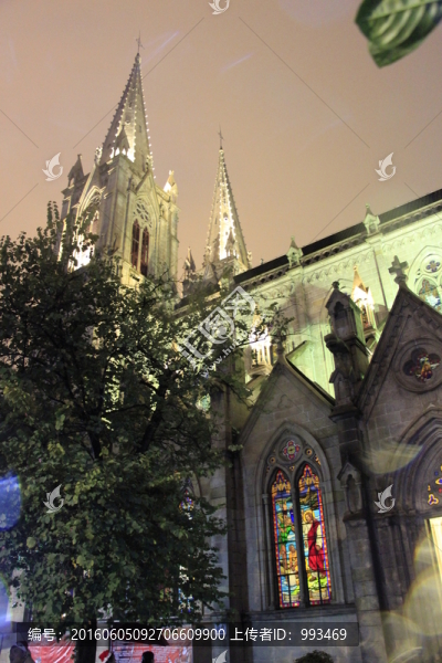 石室圣心教堂夜景