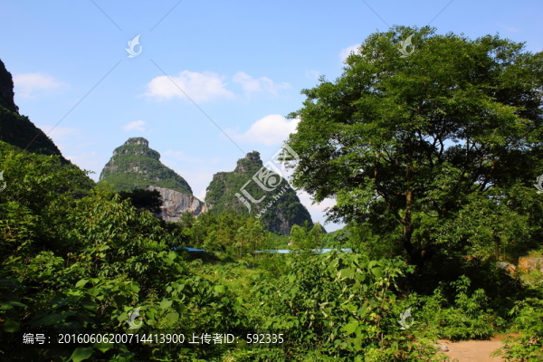 山峰