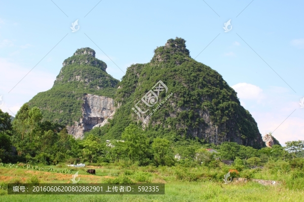 山峰