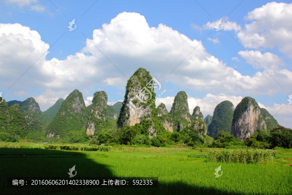 奇峰鎮(zhèn)風(fēng)光