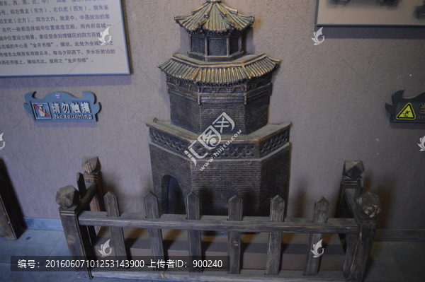 銅塔
