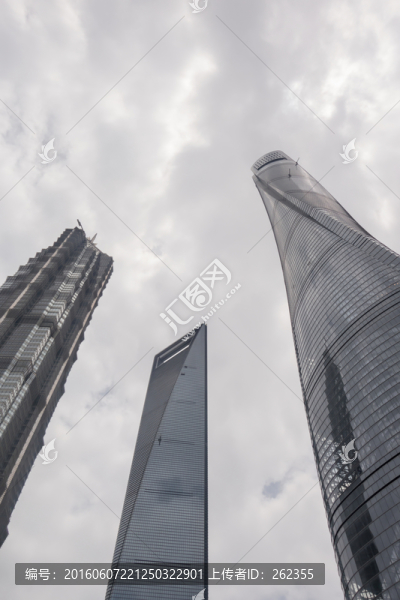 上海浦東上海中心三座高樓