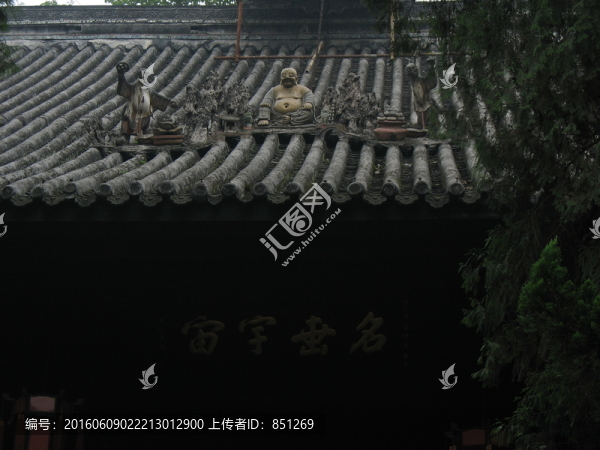 屋檐雕塑
