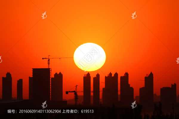 都市里的夕陽