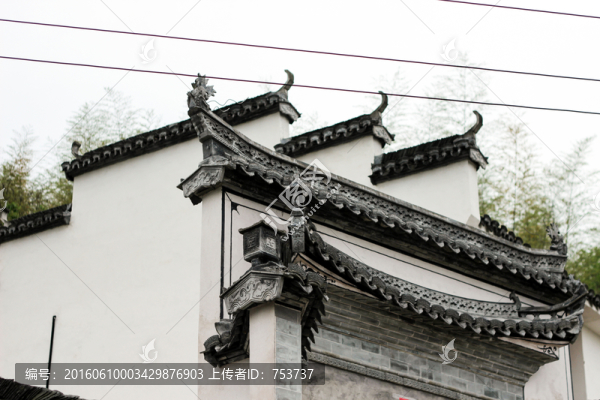 白墻灰瓦馬頭墻