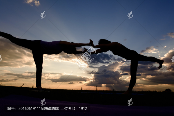 雙人瑜伽