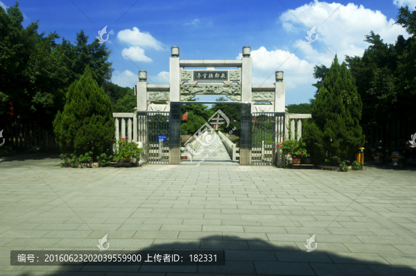 廣場(chǎng)入口