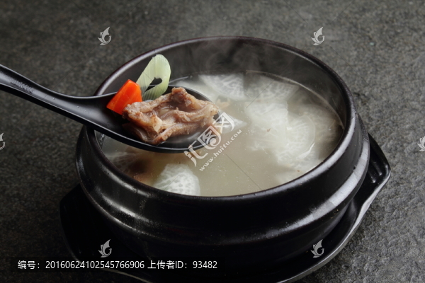 石鍋牛筋湯