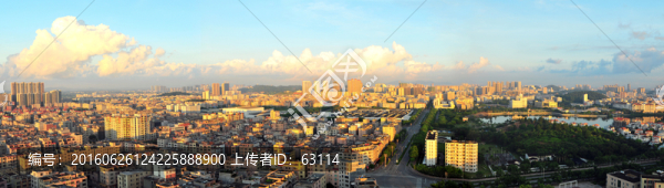 城鎮(zhèn)風貌,居民住宅,藍天白云