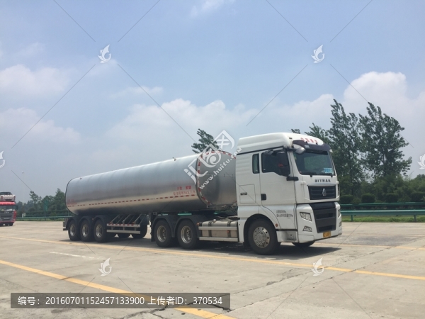 大卡車