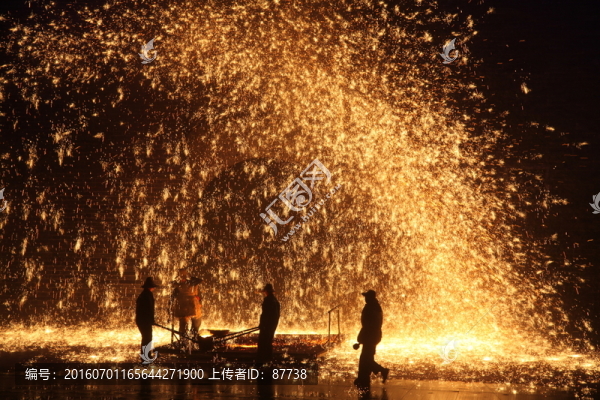 打樹(shù)花