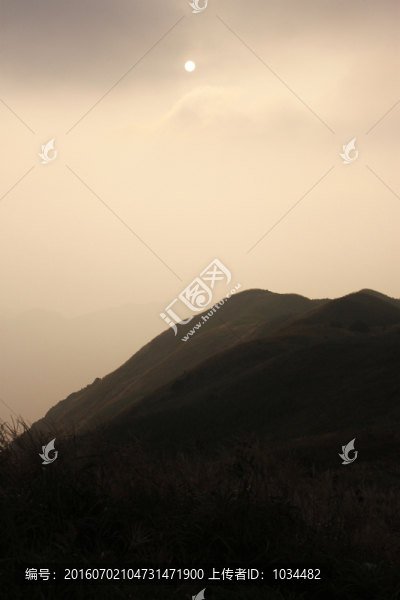 山上夕陽