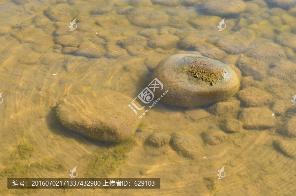 湖水
