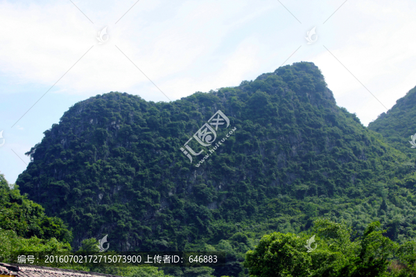 山巒