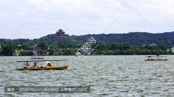 西湖手劃船