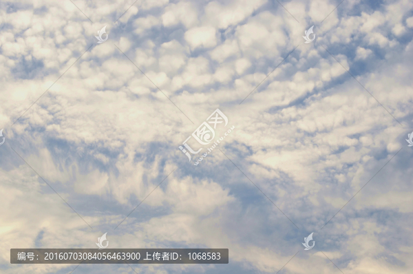 家鄉(xiāng)的云