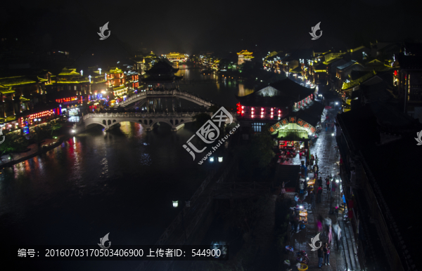 最美古城夜鳳凰