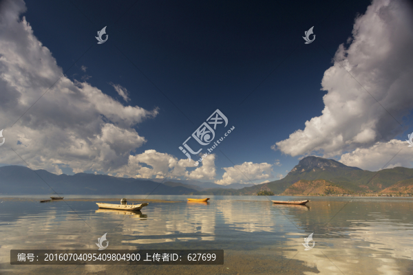 瀘沽湖風(fēng)光