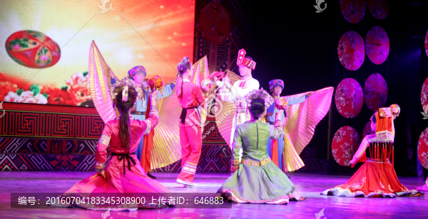 廣西壯族,歌舞表演