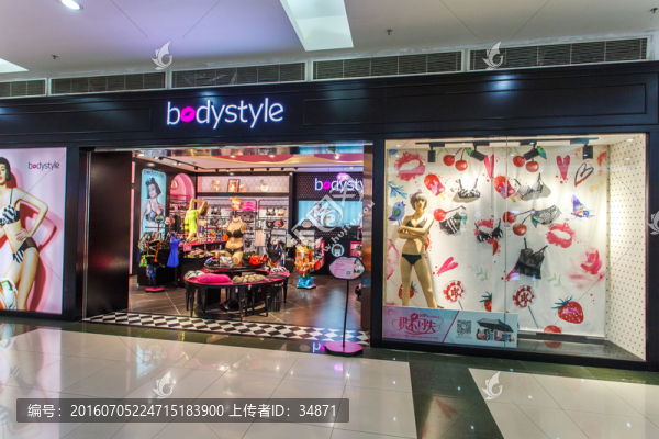 服裝店櫥窗