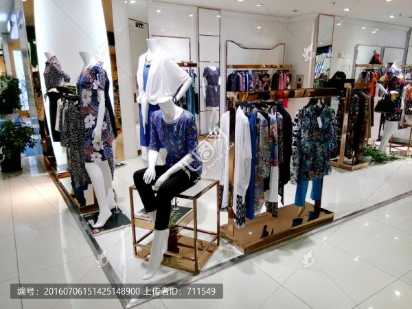 商場女裝