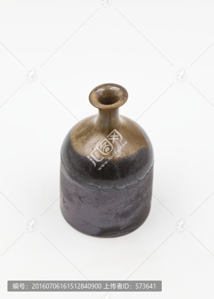 清酒瓶子
