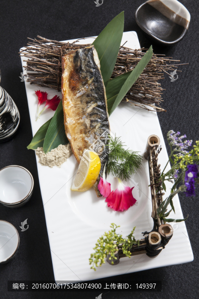 椒鹽烤青花魚(yú)