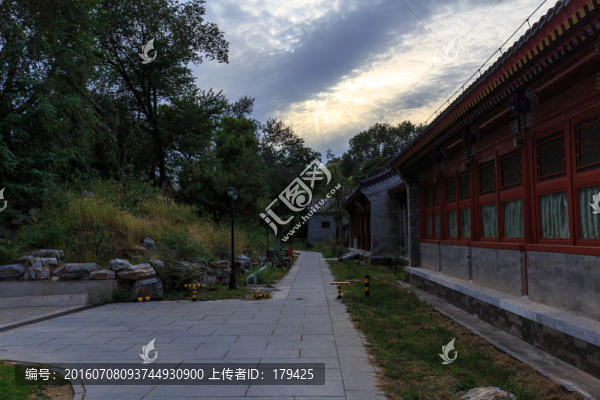 北京大學(xué)校園風光朗潤園古庭院
