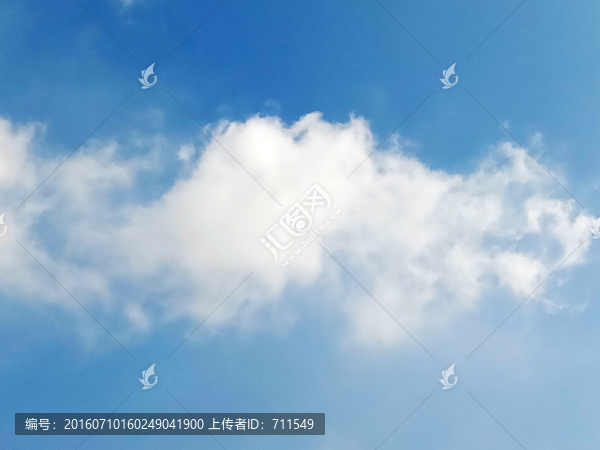 天空白云
