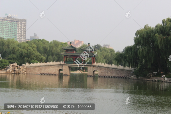 橋上亭