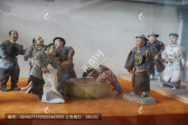 古時官府賑災放糧雕塑