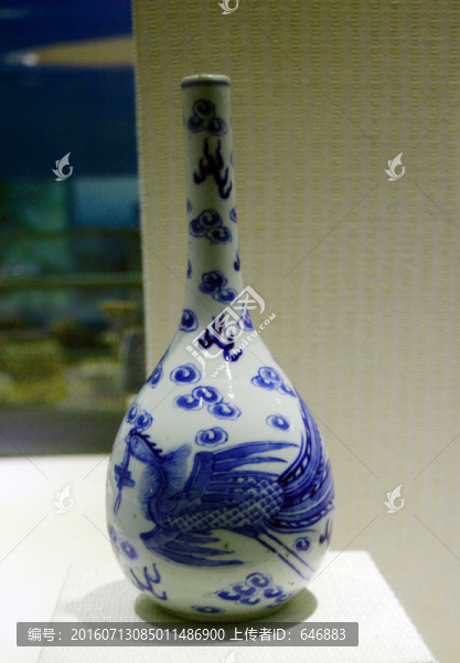 青花云鳳膽瓶