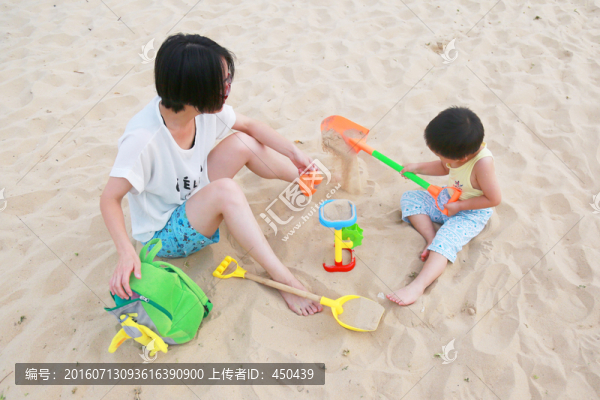 沙灘兒童