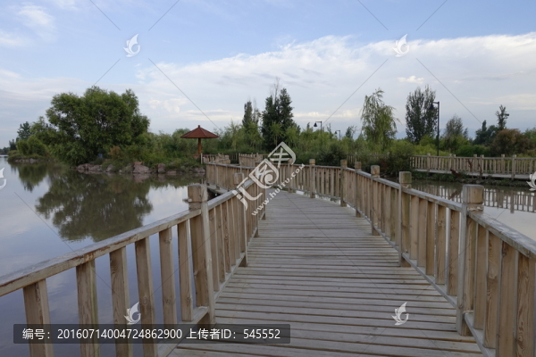 木棧道橋
