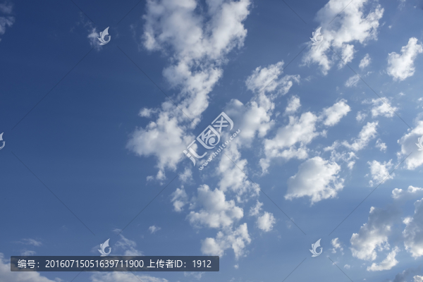藍(lán)天白云