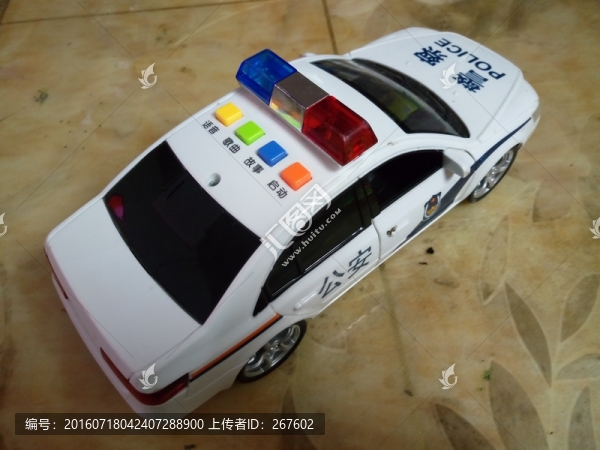 警車