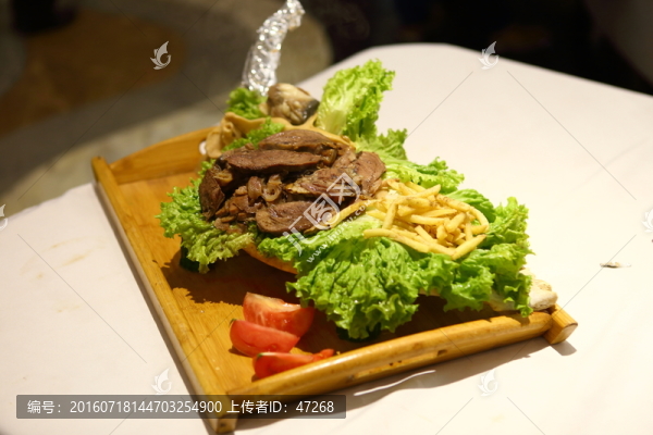 牛肉,薯?xiàng)l,生菜