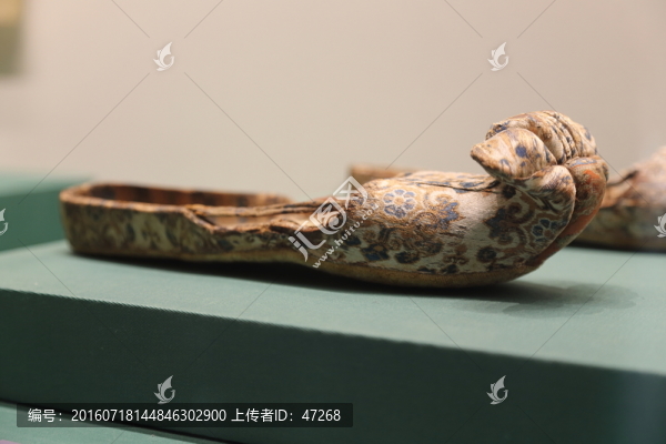 布鞋,古董