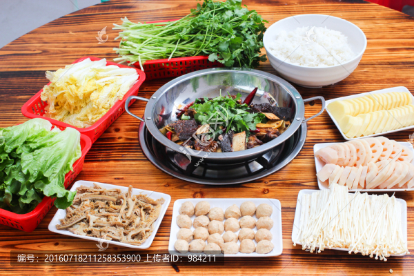 牛排煲