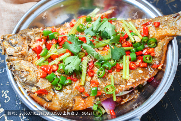 干鍋翹魚(yú)