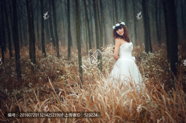 創(chuàng)意婚紗