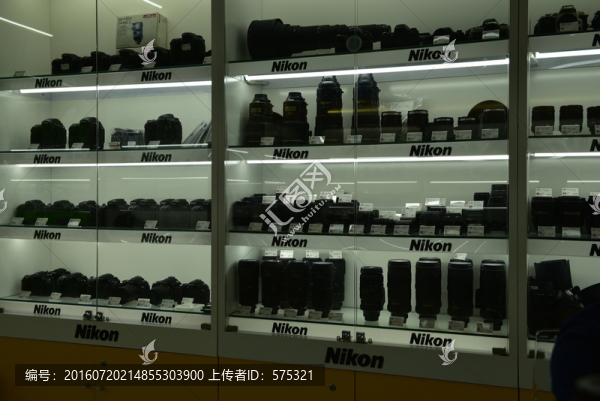 鏡頭專賣店